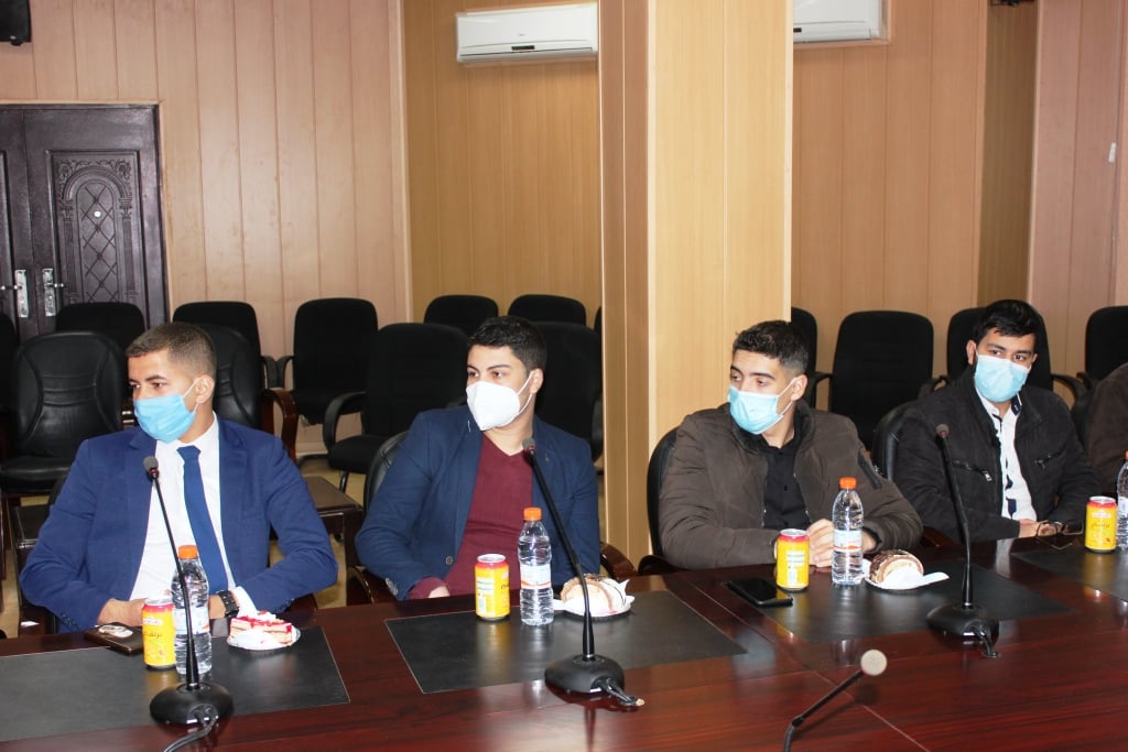 تكريم الطلبة والنوادي العلمية المتميزين بجامعة ورقلة 4