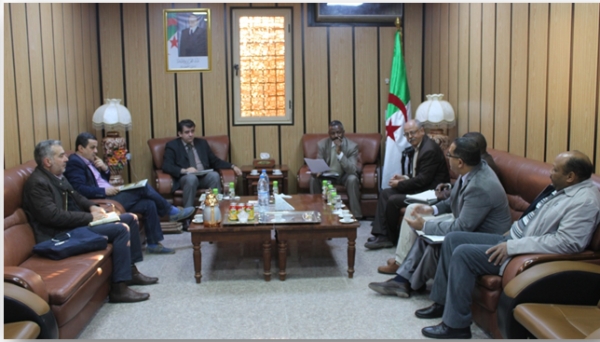 للجامعة anvedetزيارة وفد عن